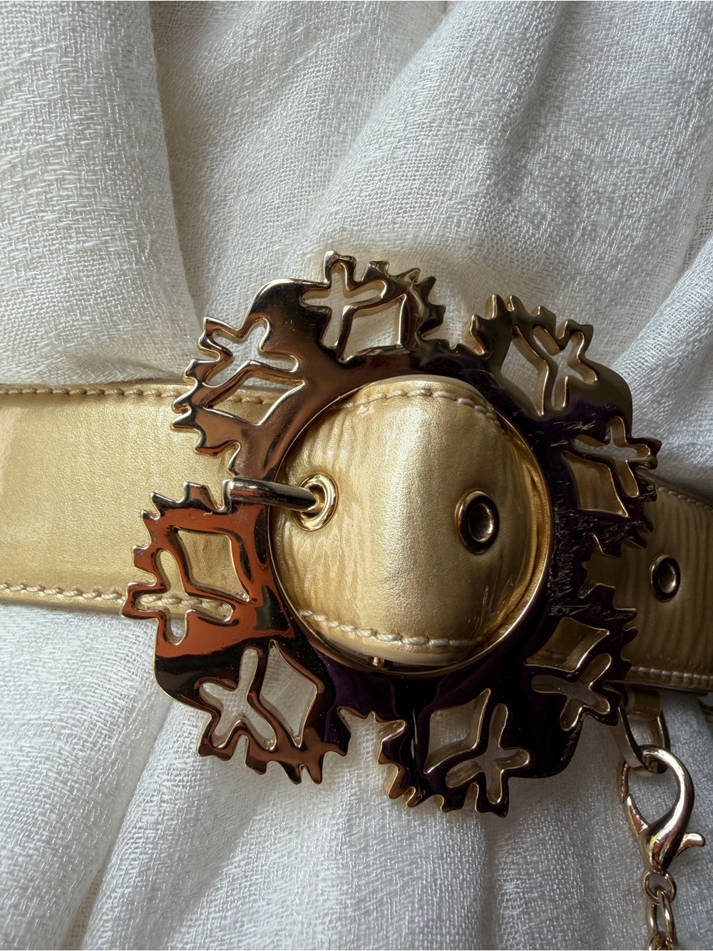 Folli Follie Gold snowflake Ornate Medallion Wide Belt - Picture 3 of 8